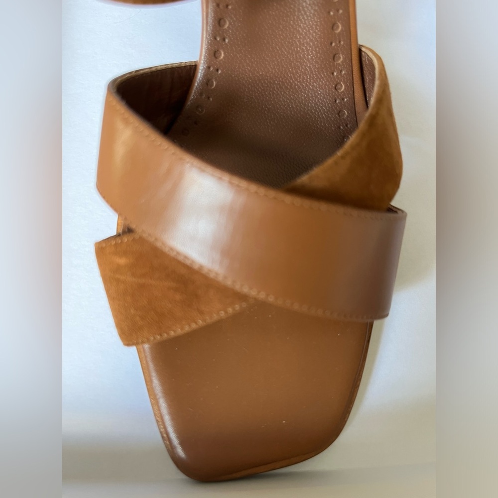 Manolo Blahnik Tan Leather Sandals With Heel NEW NOT USED - Picture 7 of 10